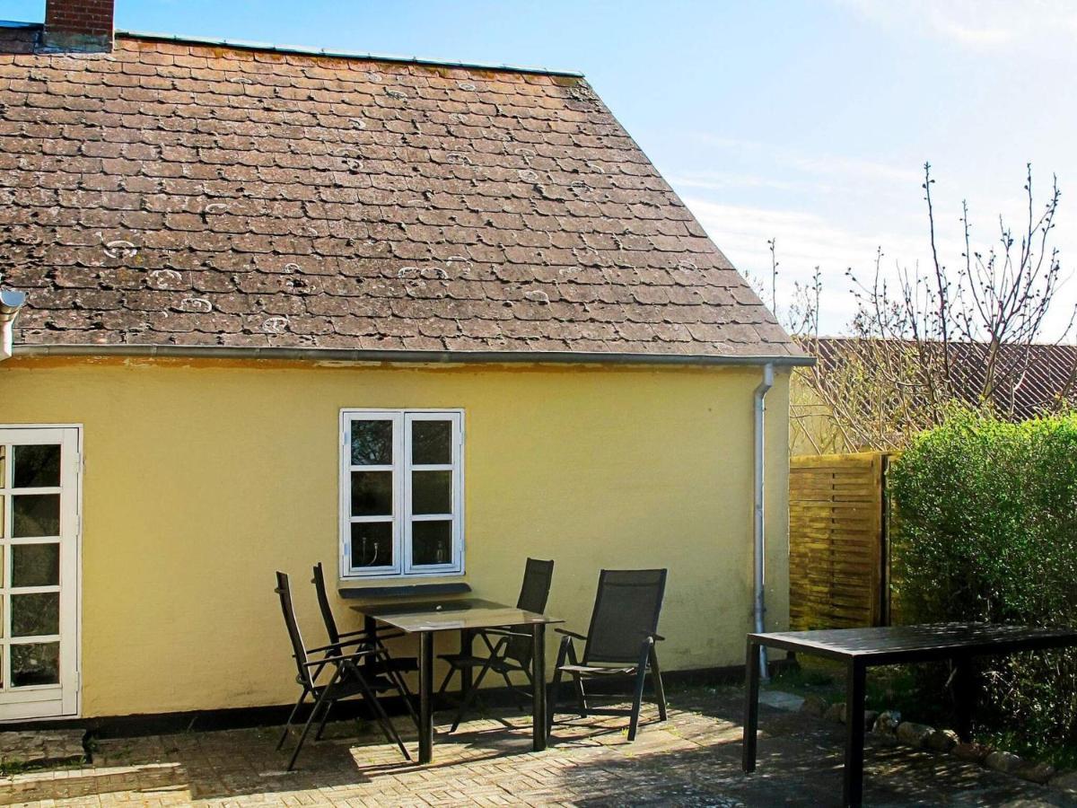 4 Person Holiday Home In Bandholm Esterno foto